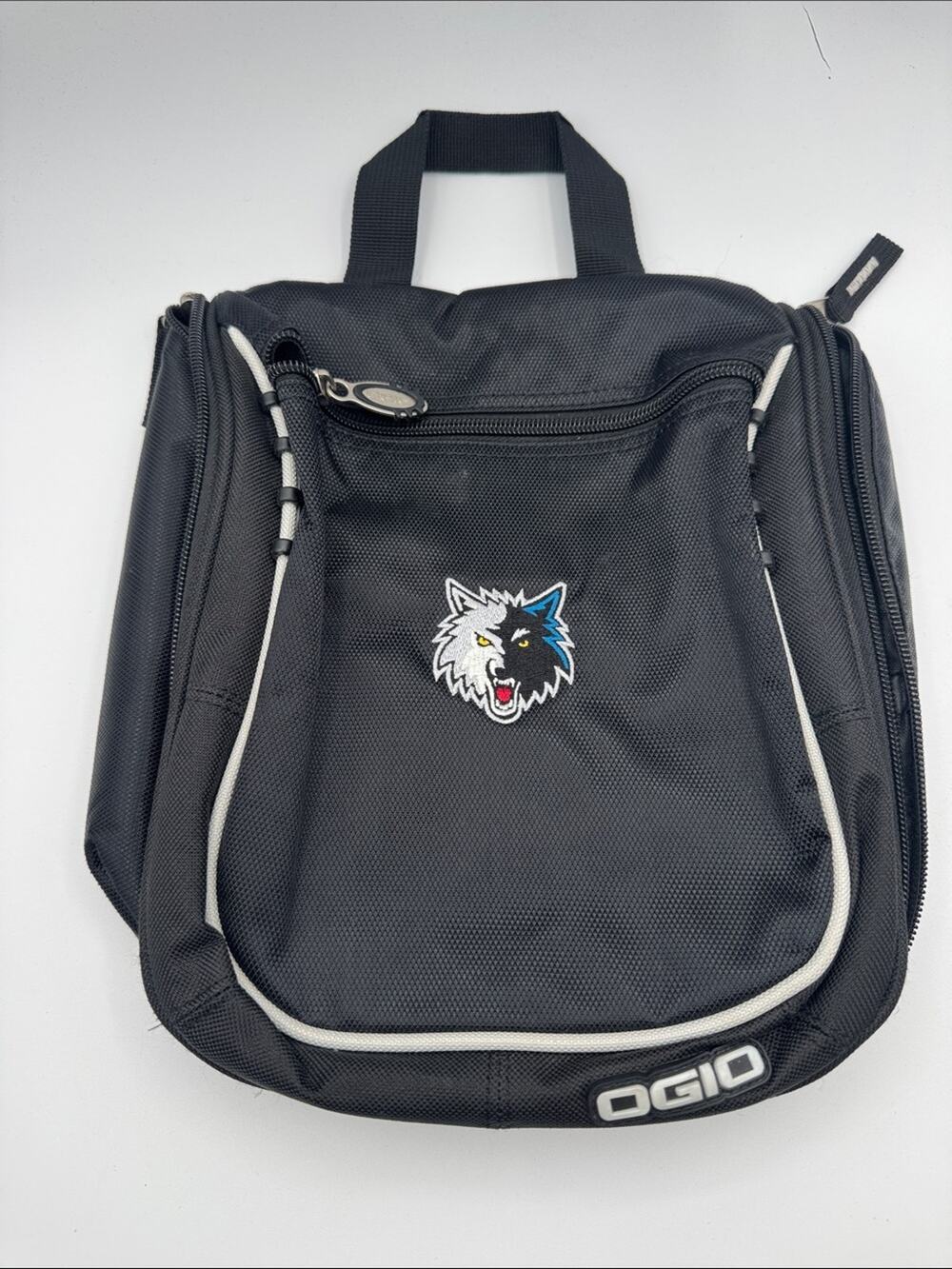 VTG Ogio Timberwolves Travel Bag